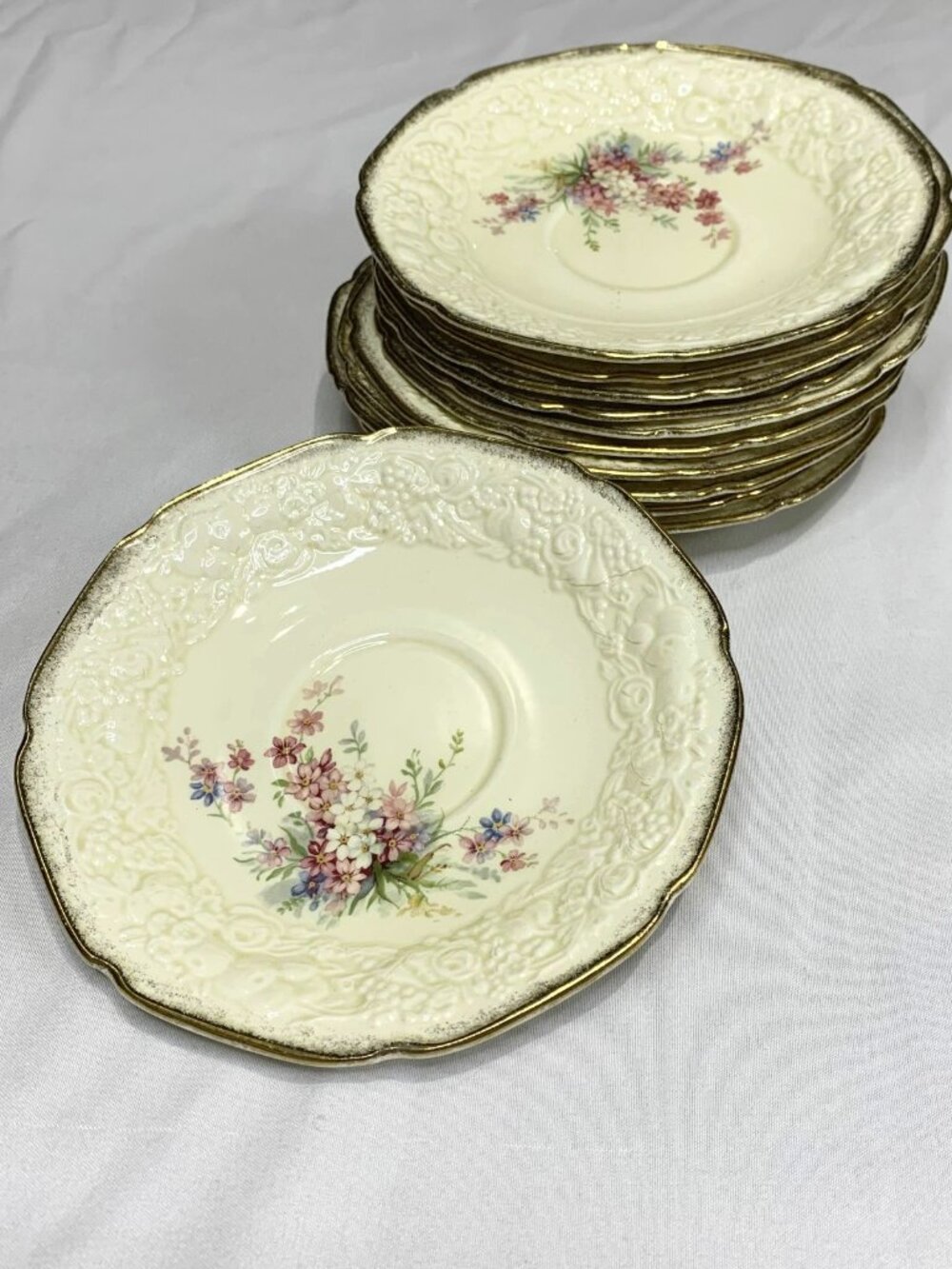 Crown Ducal Florentine Picardy Saucers 11pc 5.75" Vtg England Floral 18K Gold